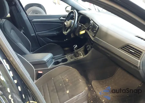 2024 Volkswagen Jetta 1.5T Sport from USA, damaged, VIN 3VWAM7BU3RM062601